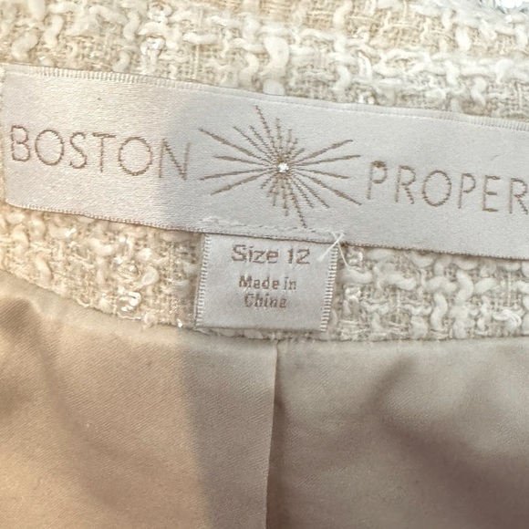 Boston Proper blazer jacket  size 12 cream tweed  w/pockets gold chain boarder - Picture 6 of 8
